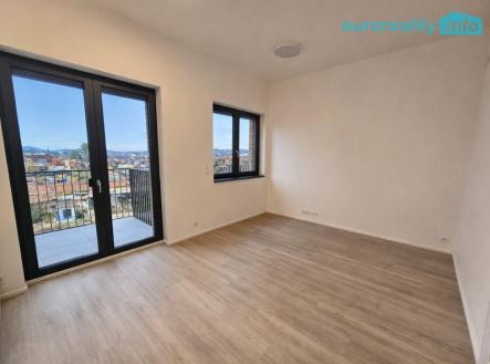 Pronájem bytu, 1+kk, 33 m²