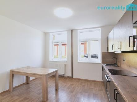 Pronájem bytu, 1+1, 62 m²