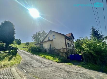 Prodej domu/vily, 180 m² obrázek