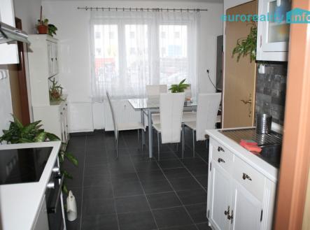 Pronájem bytu, 3+1, 70 m²