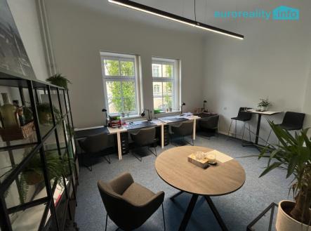 Pronájem kanceláře, 50 m²
