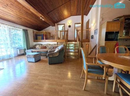 Pronájem chaty/rekreačního objektu, 160 m²