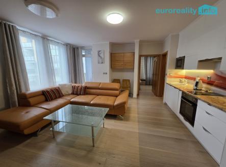Pronájem bytu, 2+kk, 54 m²