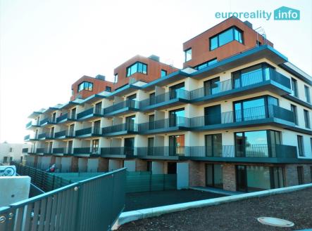 Pronájem bytu, 1+kk, 37 m² obrázek