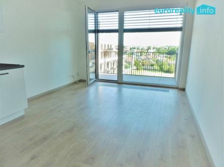 Pronájem bytu, 1+kk, 37 m²