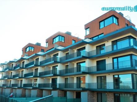 Pronájem bytu, 1+kk, 37 m²