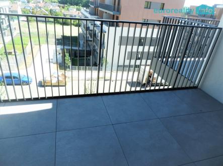 Pronájem bytu, 1+kk, 37 m²