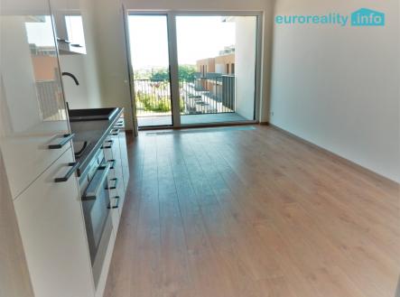 Pronájem bytu, 1+kk, 37 m²
