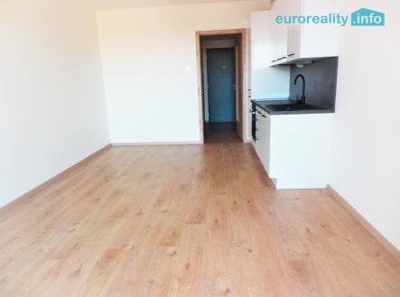 Pronájem bytu, 1+kk, 37 m²