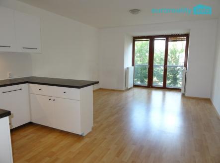 Pronájem bytu, 3+kk, 75 m²