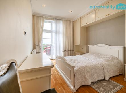 Prodej bytu, 4+kk, 137 m²