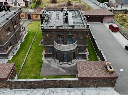 Pronájem domu/vily, 450 m²