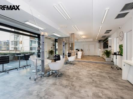 Pronájem obchodní prostory, 177 m²
