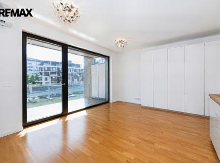 Pronájem bytu, 1+kk, 43 m²