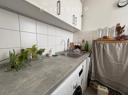 Pronájem bytu, 1+kk, 27 m²