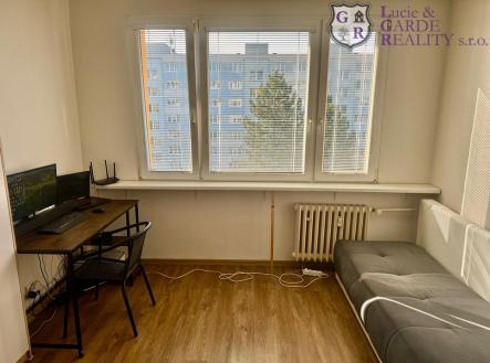 Pronájem bytu, 1+kk, 27 m²
