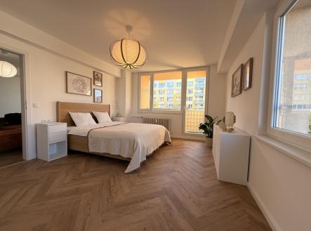 Pronájem bytu, 2+kk, 72 m²