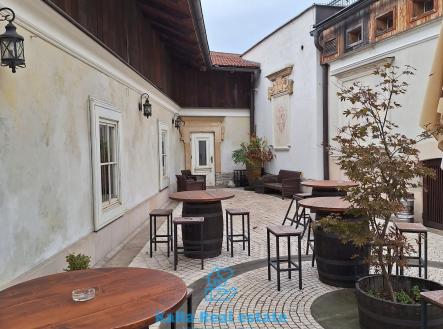 Prodej komerčního objektu, jiný, 950 m²