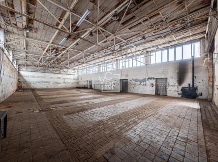 Pronájem skladovací prostor, 400 m²