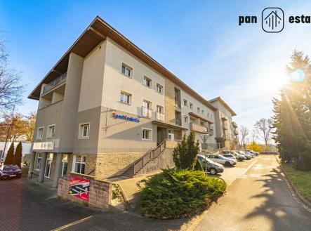 Prodej - obchodní prostor, 934 m²