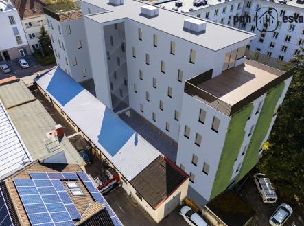 Prodej - obchodní prostor, 1 300 m²