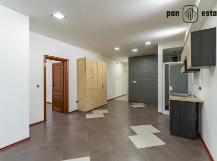Pronájem - kanceláře, 47 m²