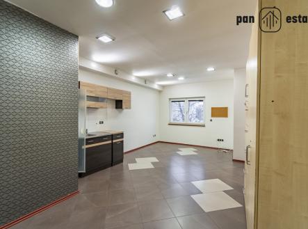 Pronájem - kanceláře, 47 m²