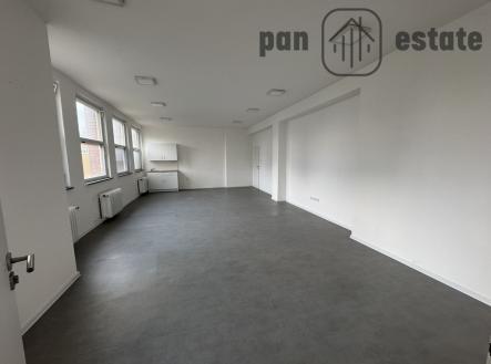 Pronájem kanceláře, 58 m²