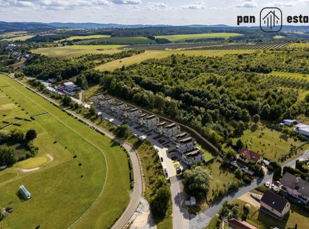 Prodej pozemku pro komerční výstavbu, 16 738 m²