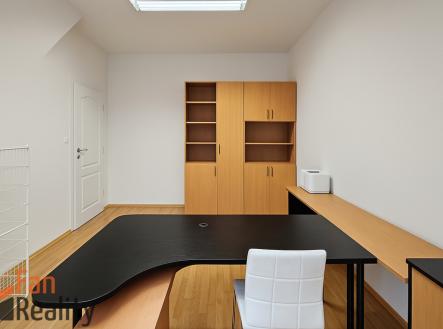 Pronájem kanceláře, 40 m²