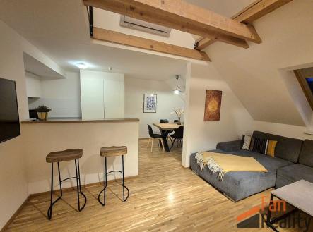 Pronájem bytu, 3+kk, 90 m²