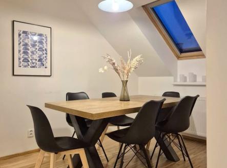 Pronájem bytu, 3+kk, 90 m²