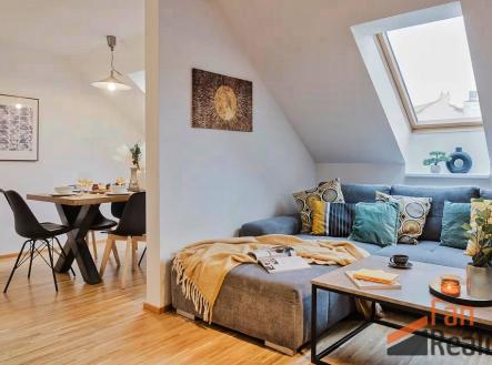 Pronájem bytu, 3+kk, 100 m²