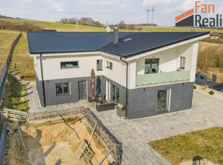 Prodej domu/vily, 210 m²