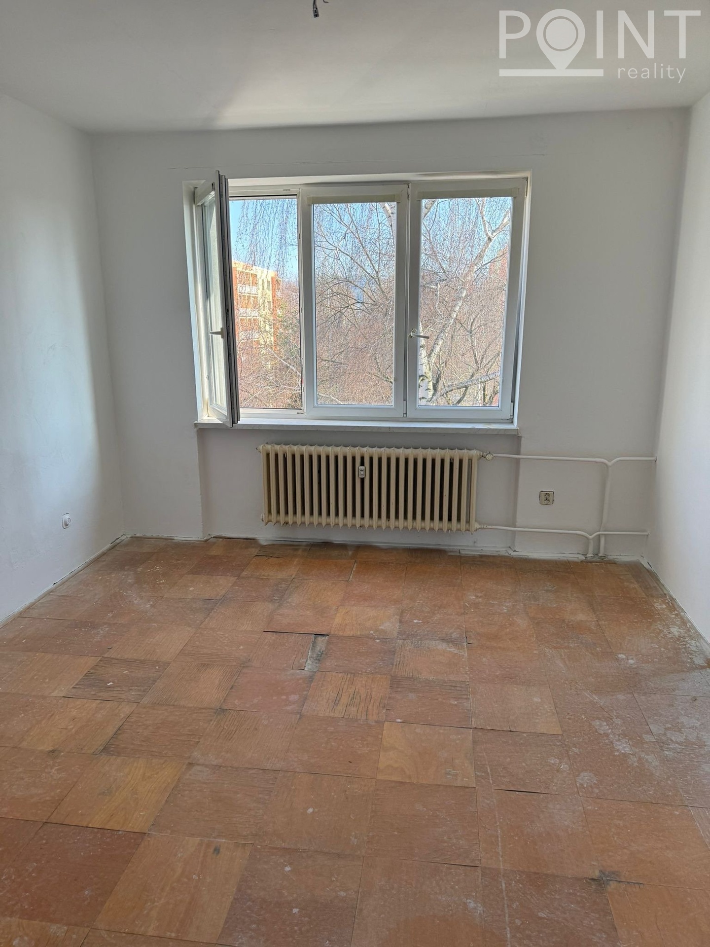 f7672b49-8567-41cc-8693-d17846a7da53