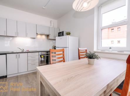 Prodej bytu, 2+kk, 2 048 m²