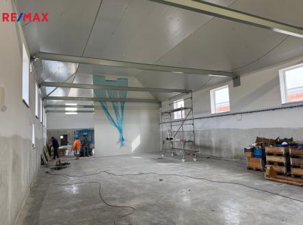 Pronájem výrobní prostor, 444 m²