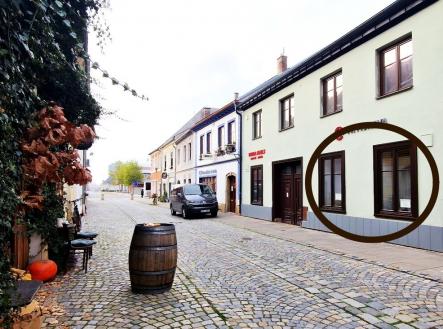 Pronájem kanceláře, 84 m²