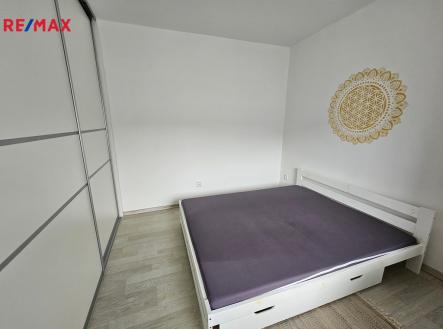 Pronájem bytu, 1+1, 40 m²