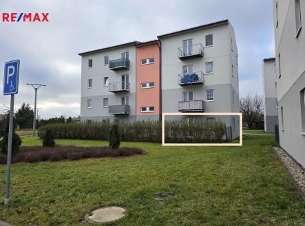 Pronájem bytu, 2+kk, 738 m²