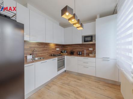 Pronájem bytu, 2+kk, 61 m²