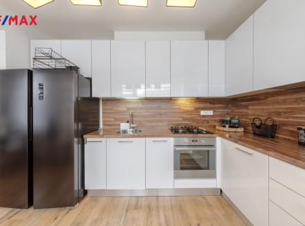 Pronájem bytu, 2+kk, 61 m²