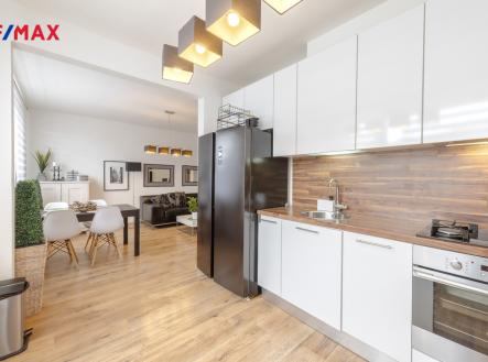 Pronájem bytu, 2+kk, 61 m²