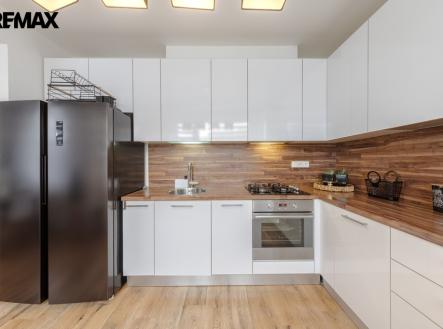 Pronájem bytu, 2+kk, 61 m²