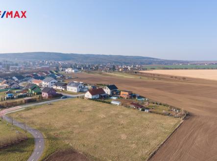 Prodej pozemku pro bydlení, 1 669 m²