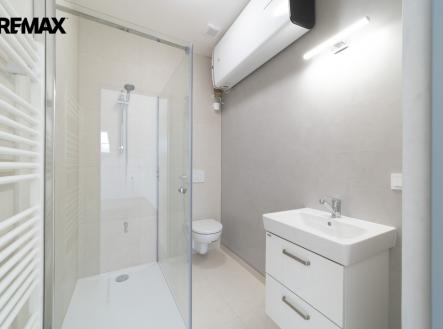 Pronájem bytu, 3+kk, 87 m²