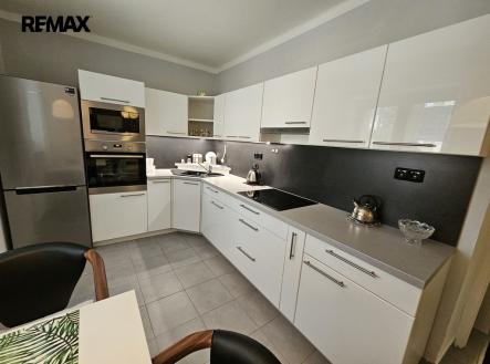 Pronájem bytu, 2+1, 55 m²