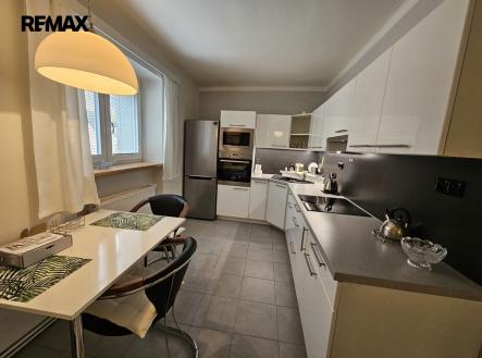 Pronájem bytu, 2+1, 55 m²