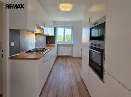 Pronájem bytu, 2+1, 58 m²