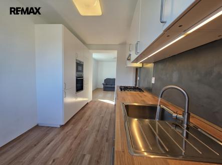 Pronájem bytu, 2+1, 58 m²